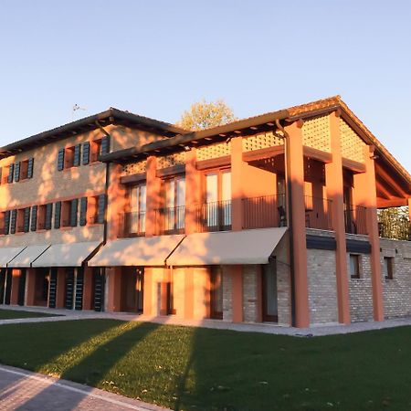 מלון Fiume Veneto Crystal Luxury House מראה חיצוני תמונה