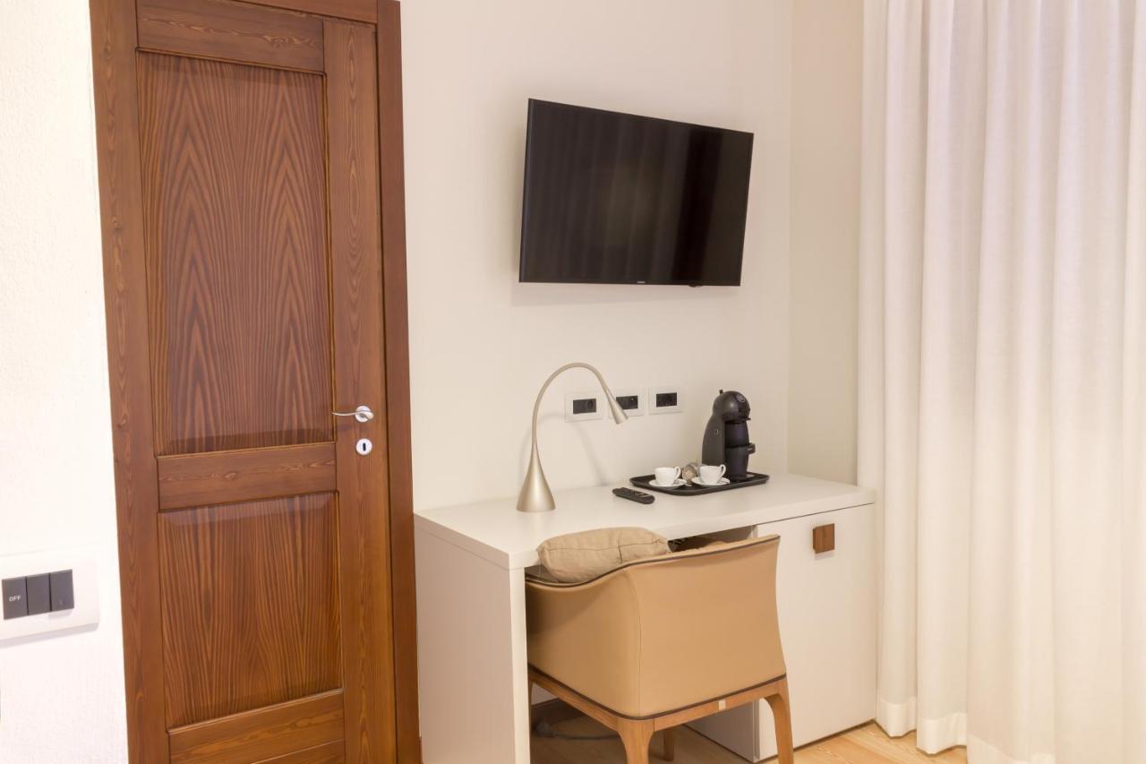 מלון Fiume Veneto Crystal Luxury House מראה חיצוני תמונה