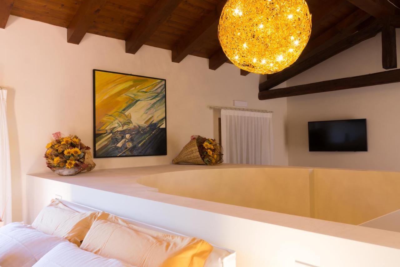 מלון Fiume Veneto Crystal Luxury House מראה חיצוני תמונה