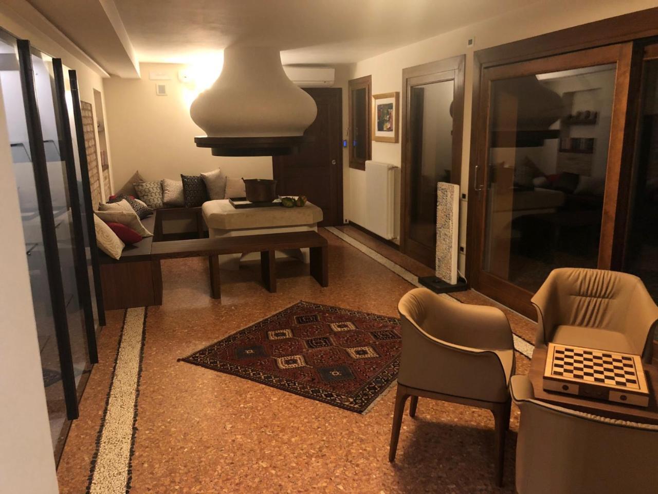 מלון Fiume Veneto Crystal Luxury House מראה חיצוני תמונה